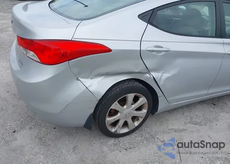 2013 Hyundai Elantra Limited z USA, uszkodzony, nr VIN 5NPDH4AE3DH171877